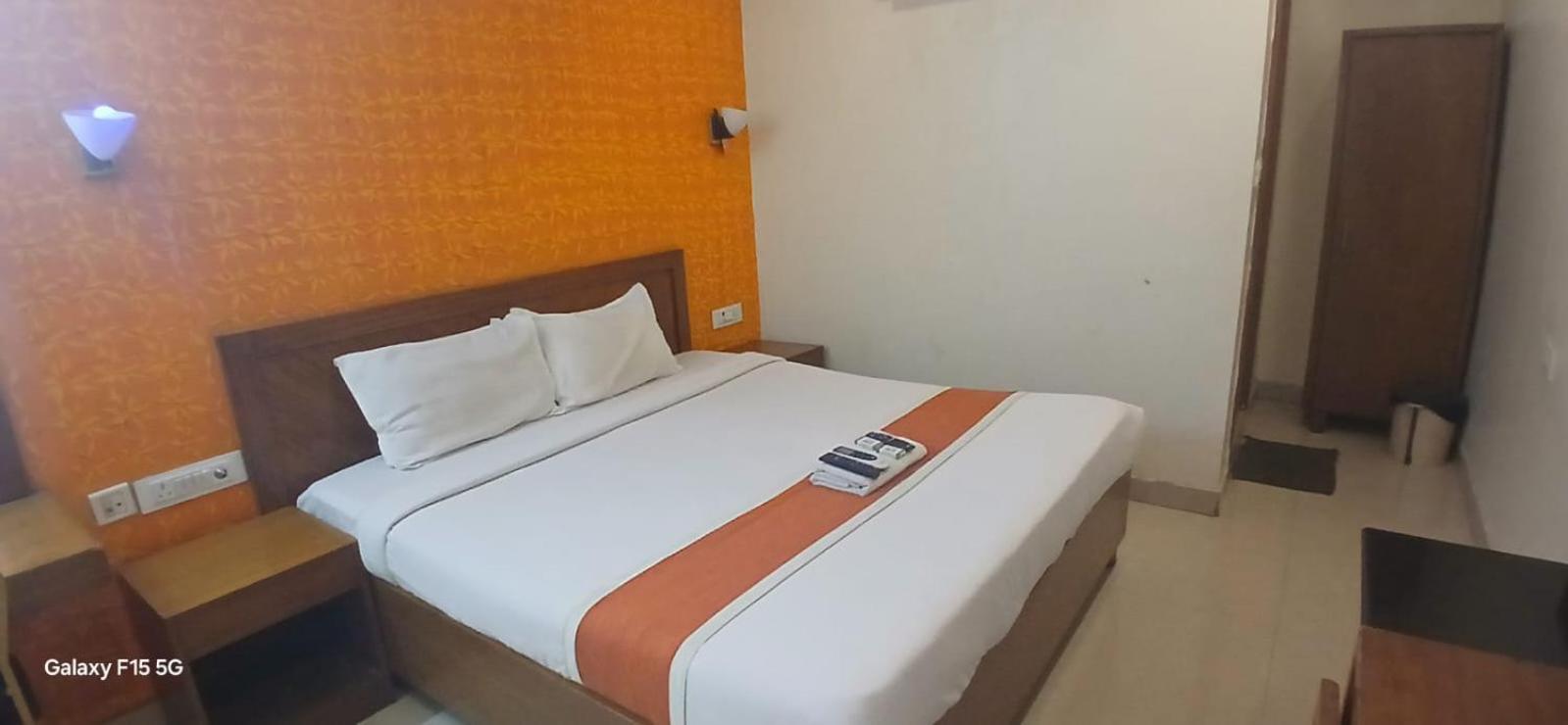 Grand Plaza Hotel - Nampally - Hyderabad Railway Station - Fish Prasadam 2025 - Free Breakfast - Deccan Railway Station - Lakdikapul Χιντεραμπάντ Εξωτερικό φωτογραφία